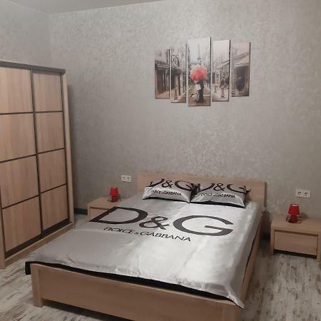 1 Stop From Railway Station Apartment Kiev Luaran gambar
