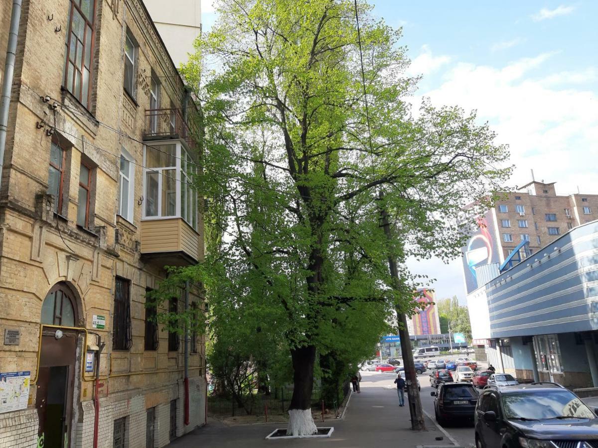 1 Stop From Railway Station Apartment Kiev Luaran gambar